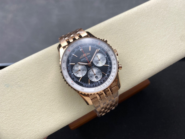 Breitling Focus on big factory goods
