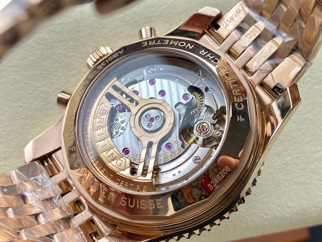 Breitling Focus on big factory goods