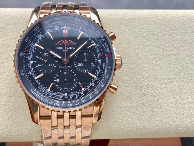 Breitling Focus on big factory goods