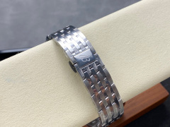 Breitling Focus on big factory goods