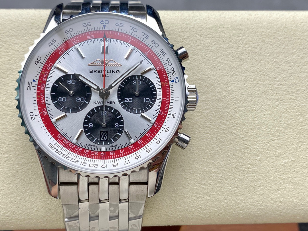 Breitling Focus on big factory goods