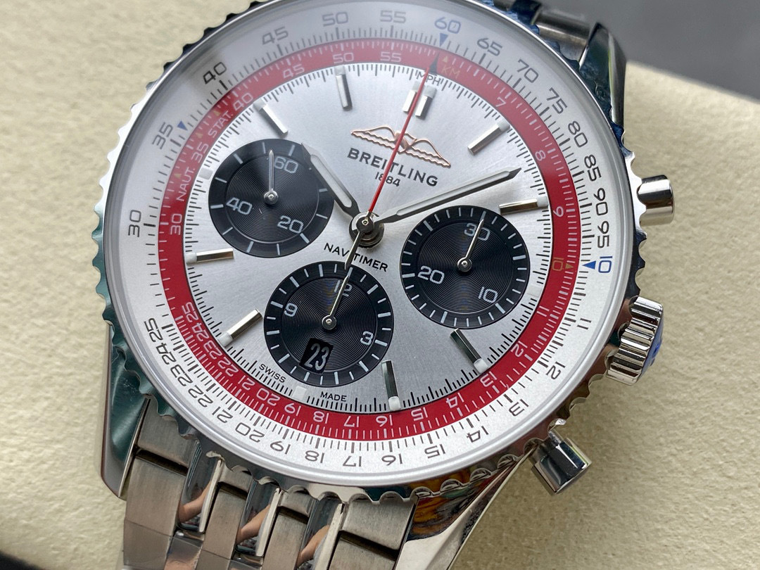 Breitling Focus on big factory goods