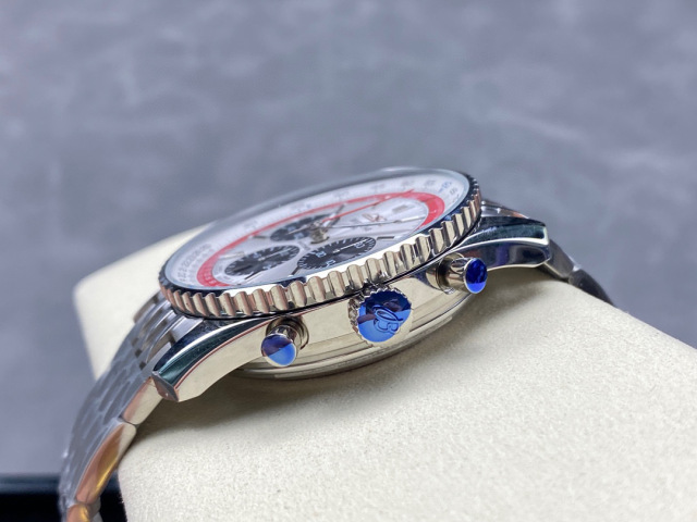 Breitling Focus on big factory goods