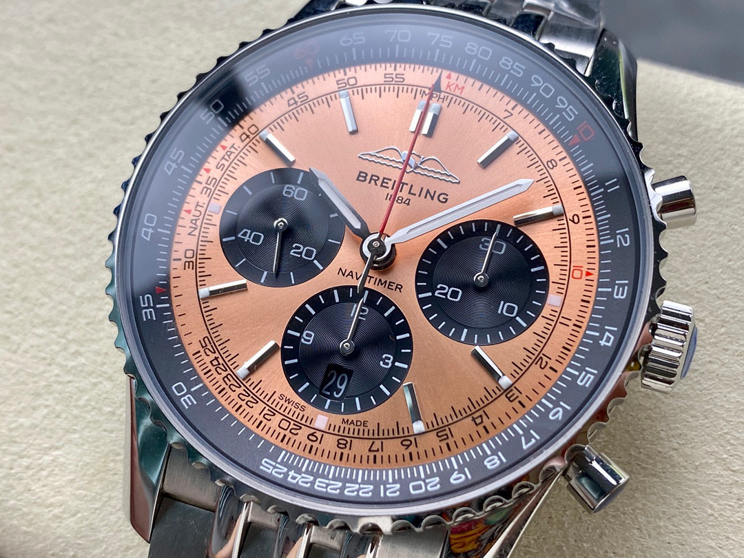 Breitling Focus on big factory goods