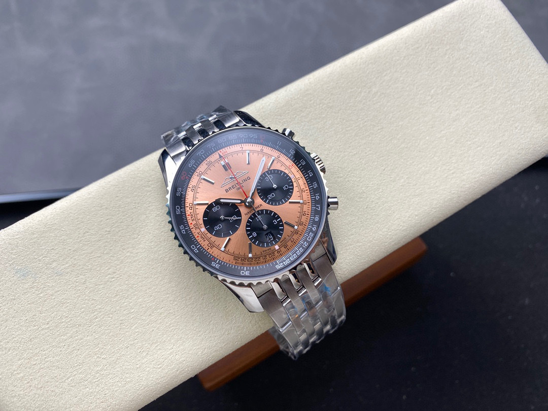 Breitling Focus on big factory goods