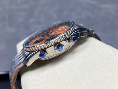 Breitling Focus on big factory goods