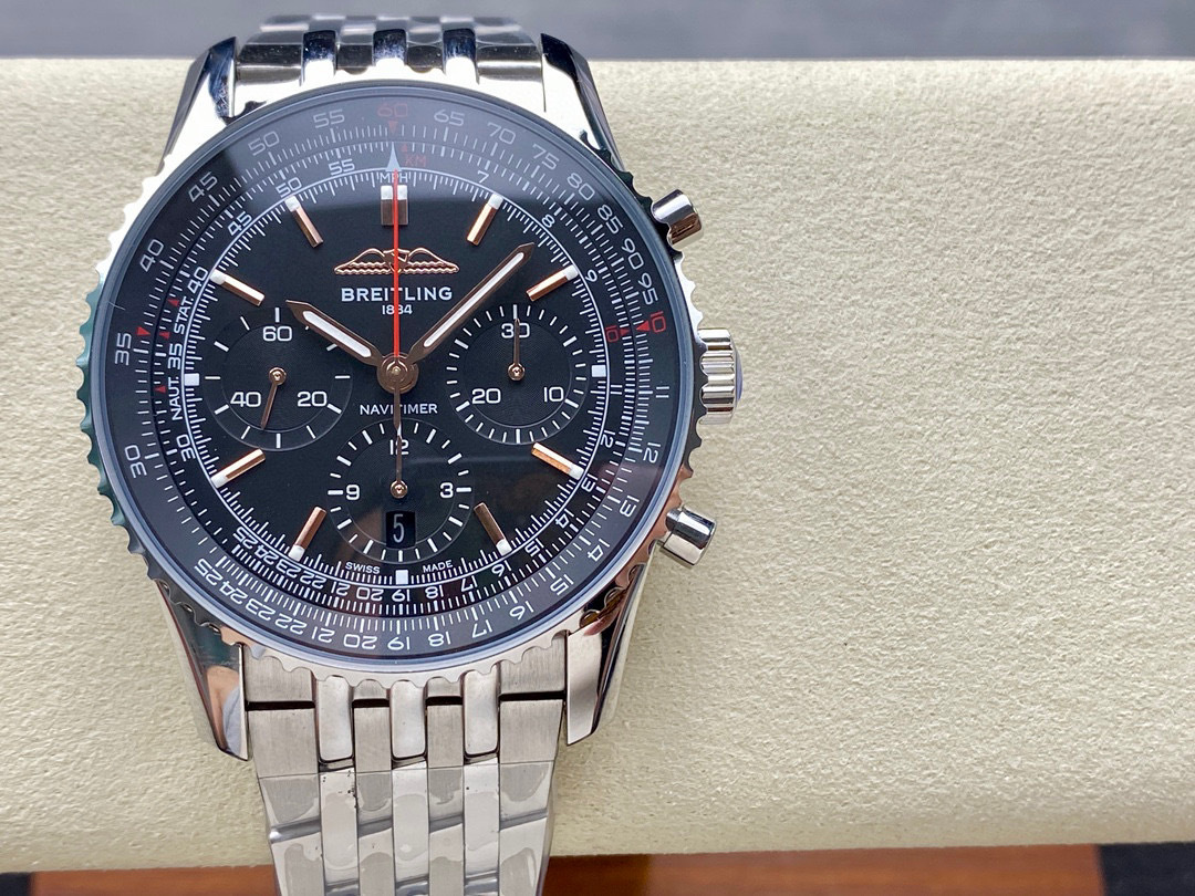 Breitling Focus on big factory goods
