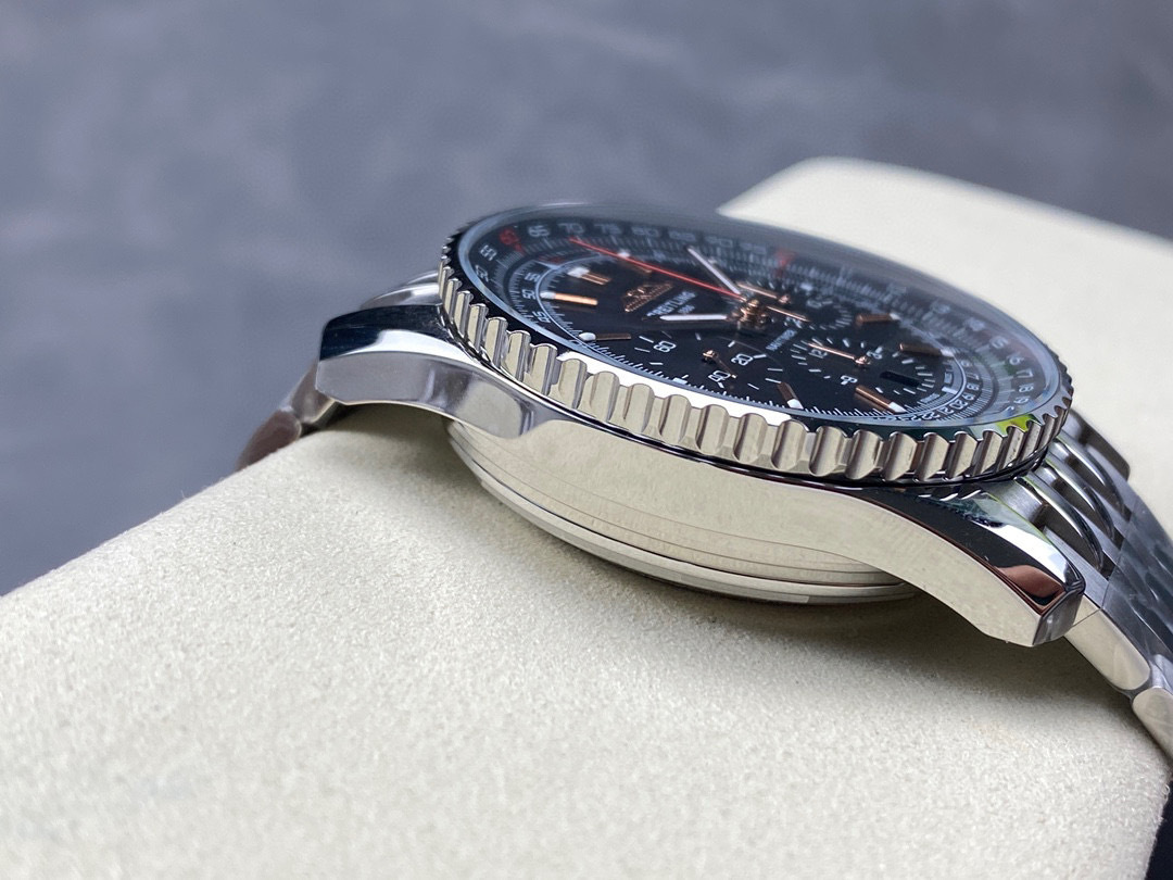 Breitling Focus on big factory goods