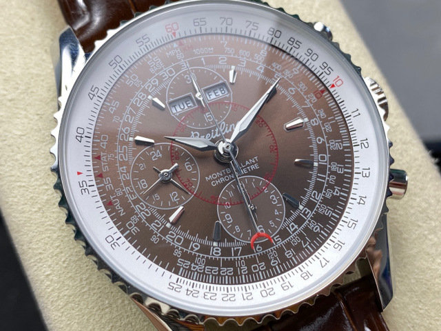 Breitling Focus on big factory goods