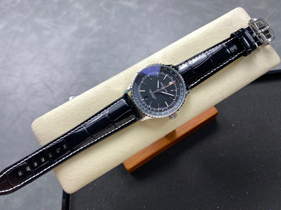 Breitling Focus on big factory goods