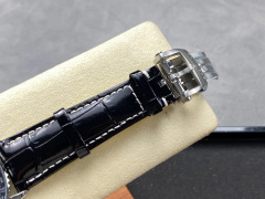 Breitling Focus on big factory goods