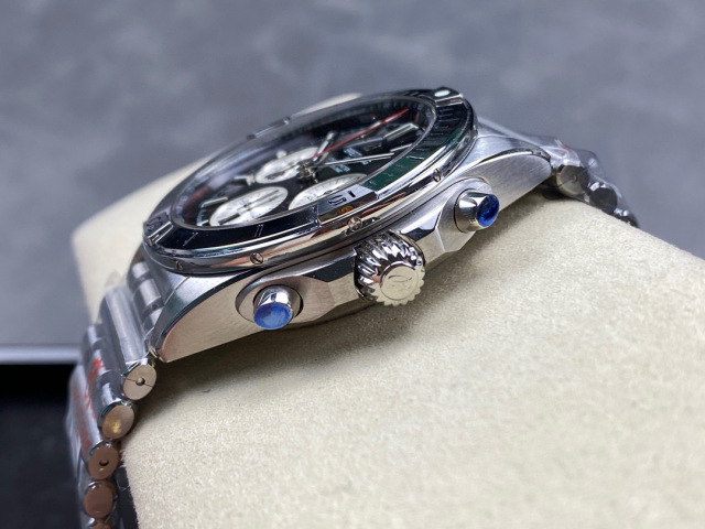 Breitling Focus on big factory goods