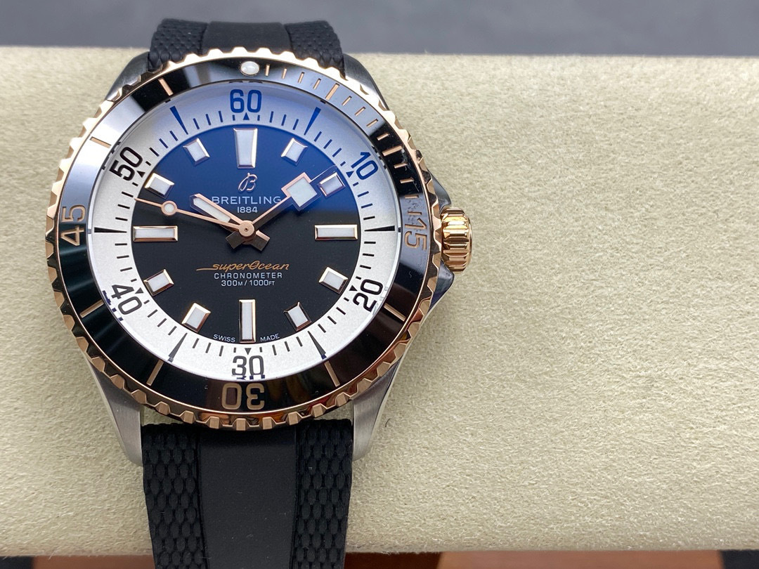 Breitling Focus on big factory goods