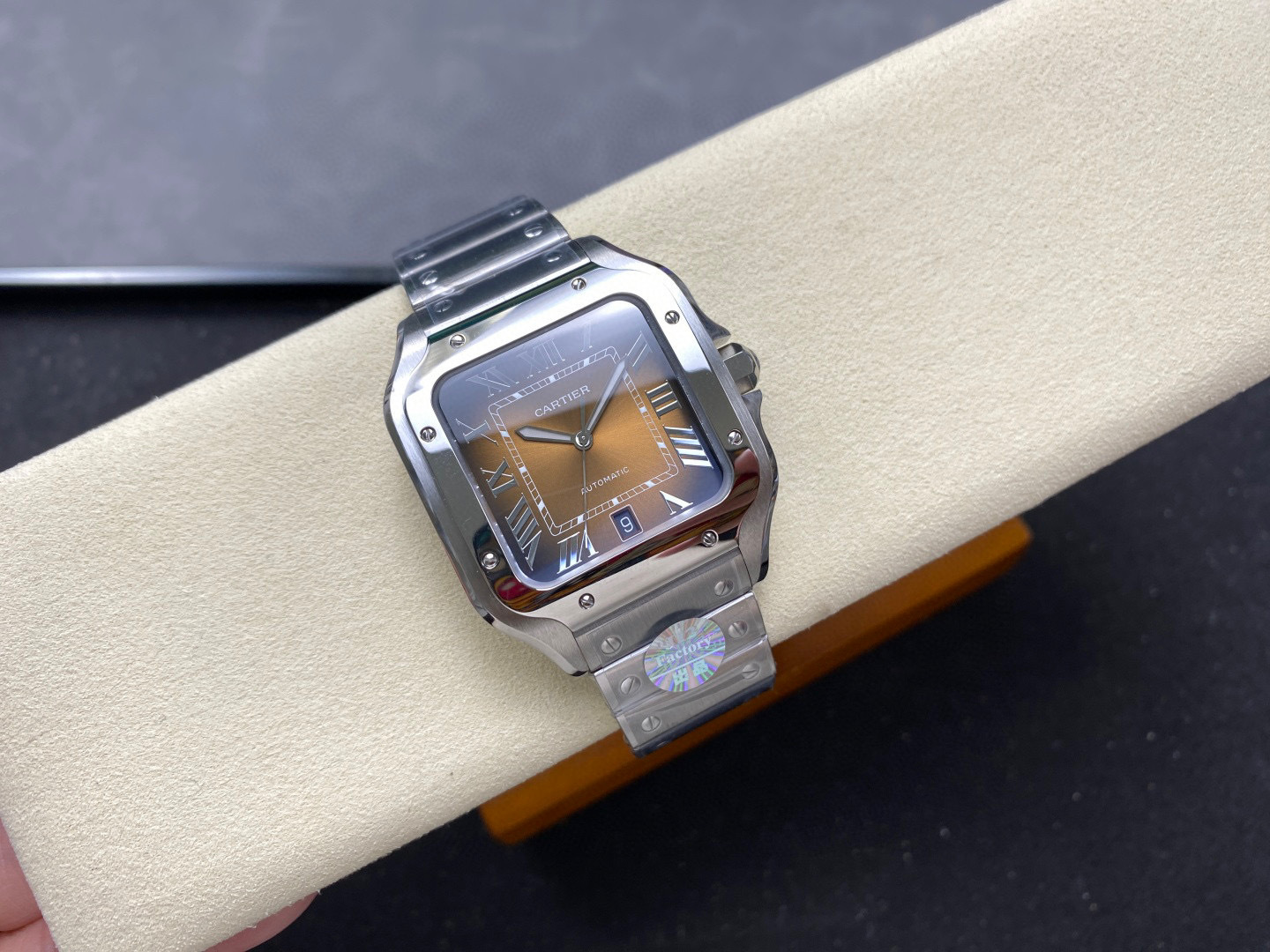 Cartier Focus on big factory goods