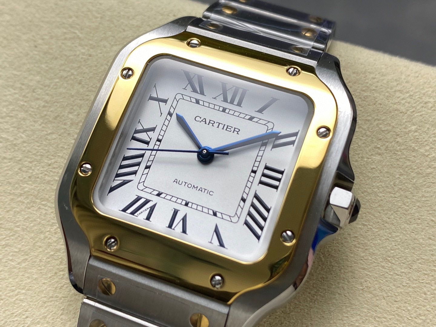 Cartier Focus on big factory goods