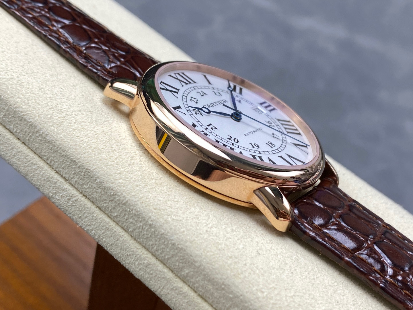 Cartier Focus on big factory goods