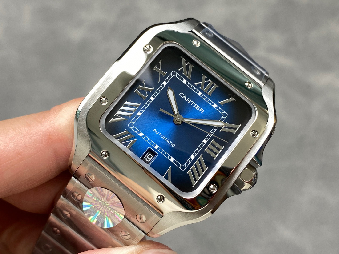 Cartier Focus on big factory goods