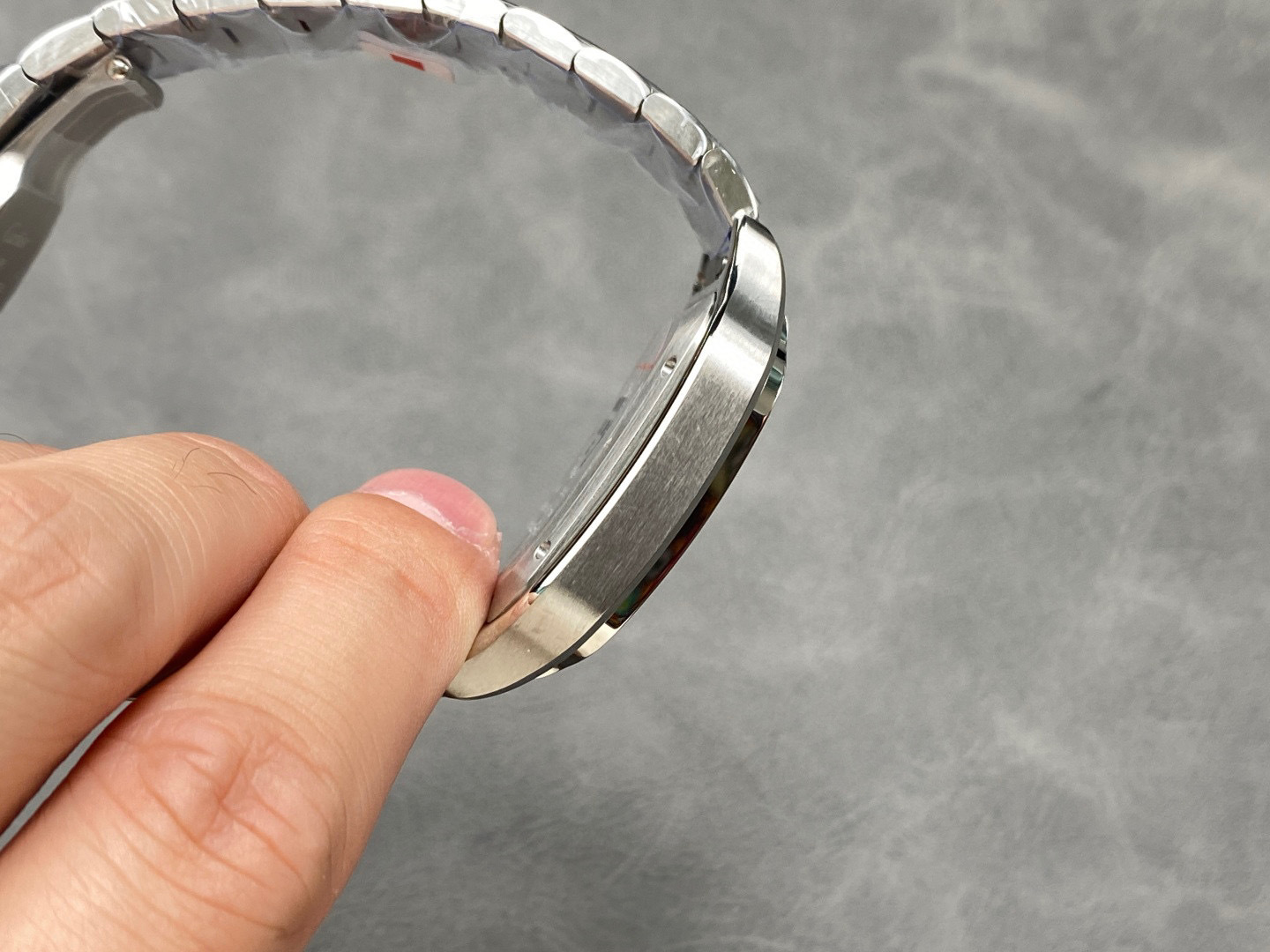 Cartier Focus on big factory goods