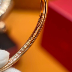 Cartier Focus on big factory goods