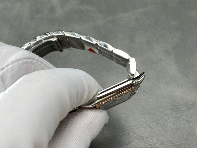 Cartier Focus on big factory goods