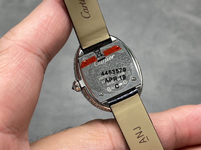 Cartier Focus on big factory goods