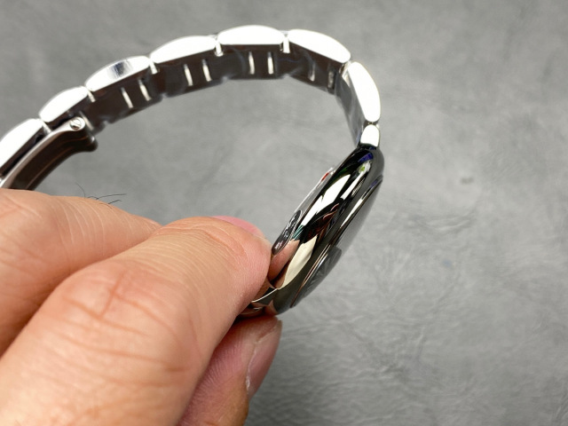 Cartier Focus on big factory goods