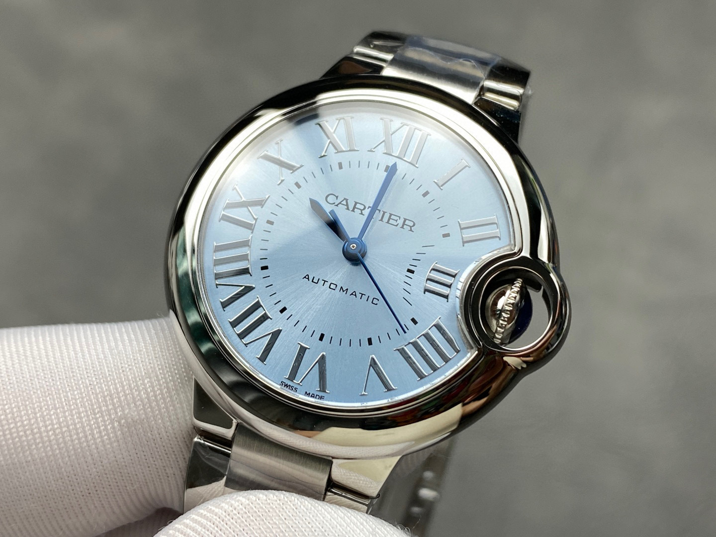 Cartier Focus on big factory goods