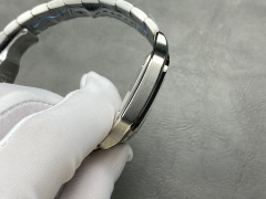 Cartier Focus on big factory goods