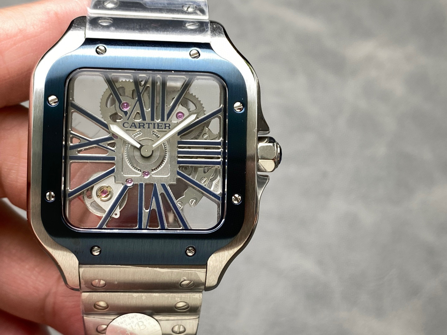 Cartier Focus on big factory goods