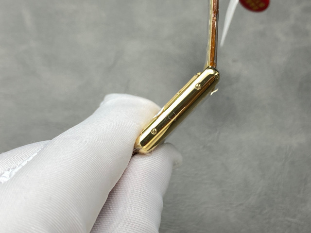 Cartier Focus on big factory goods