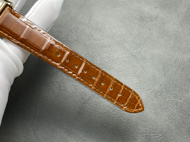 Cartier Focus on big factory goods