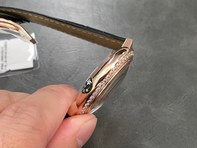 Cartier Focus on big factory goods