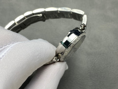 Cartier Focus on big factory goods