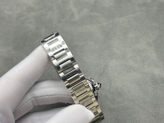 Cartier Focus on big factory goods