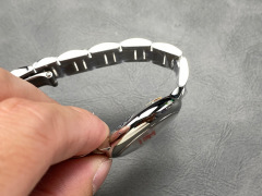 Cartier Focus on big factory goods