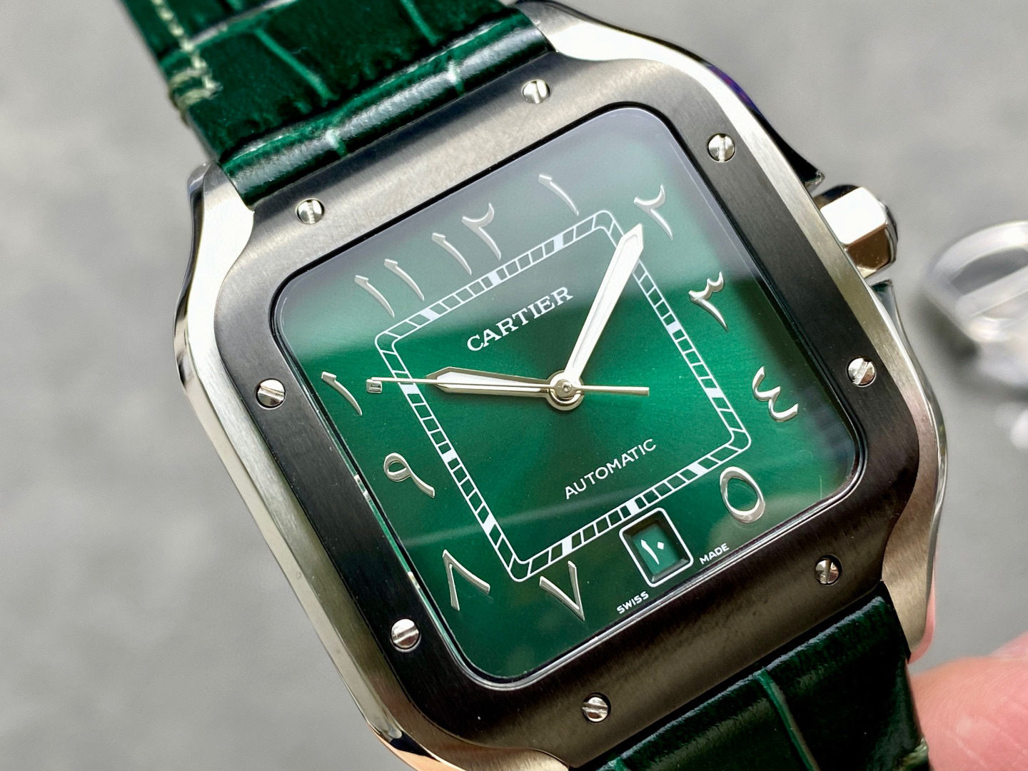 Cartier Focus on big factory goods