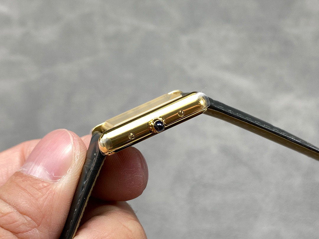 Cartier Focus on big factory goods