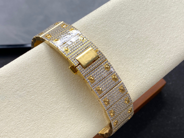 Cartier Focus on big factory goods