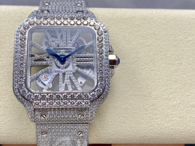 Cartier Focus on big factory goods