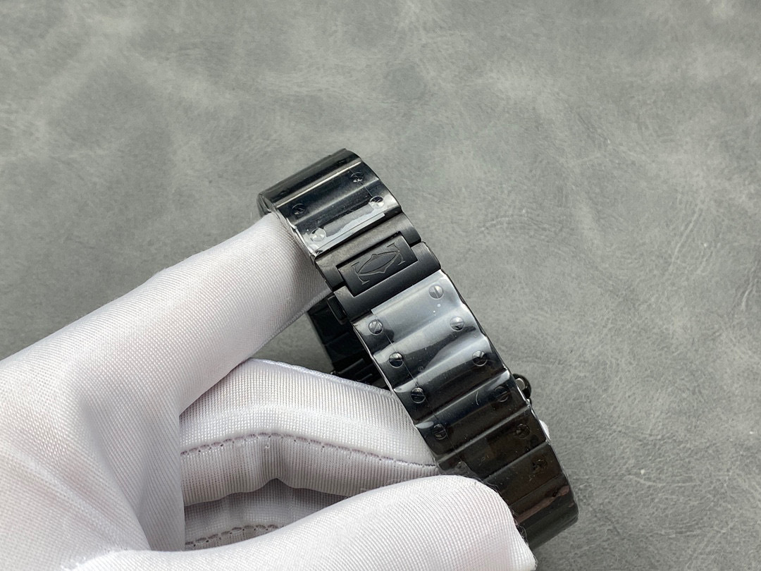Cartier Focus on big factory goods