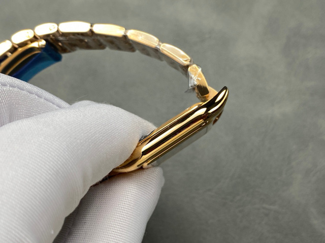 Cartier Focus on big factory goods