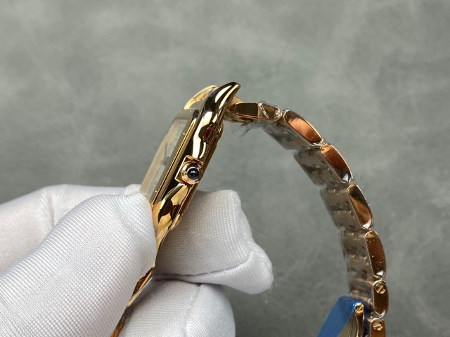 Cartier Focus on big factory goods