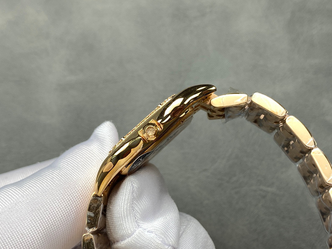 Cartier Focus on big factory goods