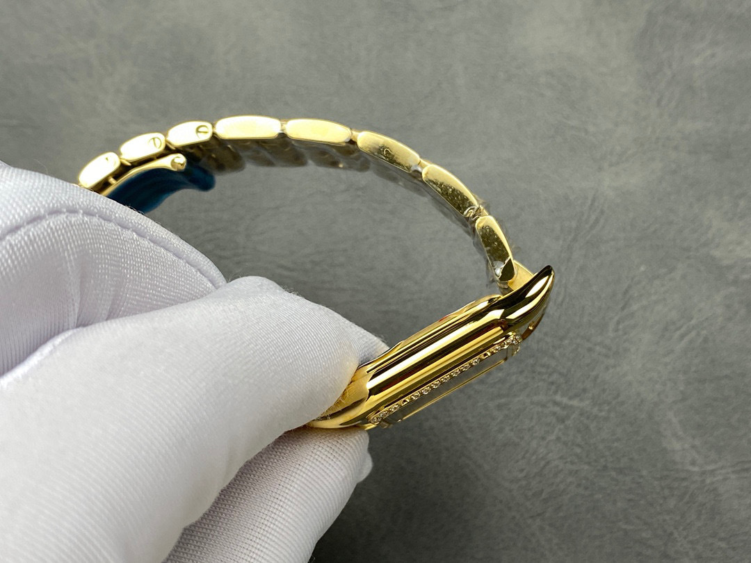 Cartier Focus on big factory goods