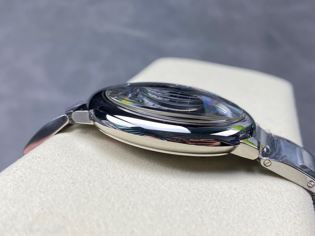 Cartier Focus on big factory goods