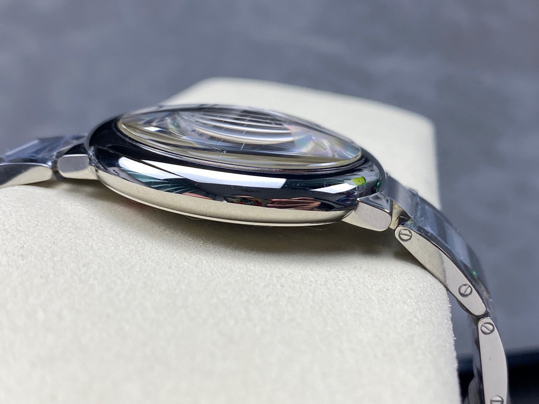 Cartier Focus on big factory goods