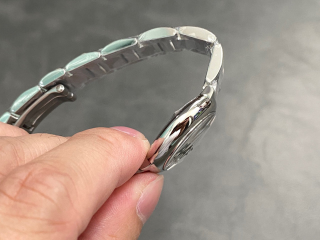 Cartier Focus on big factory goods