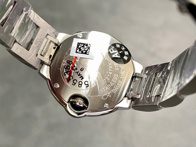 Cartier Focus on big factory goods