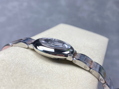 Cartier Focus on big factory goods