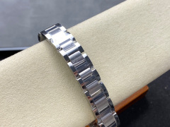 Cartier Focus on big factory goods